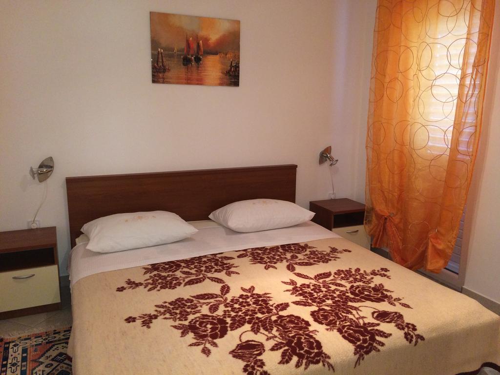 Apartment Kolundzic Novi Vinodolski Szoba fotó
