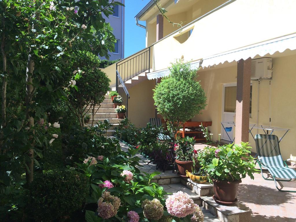Apartment Kolundzic Novi Vinodolski Kültér fotó
