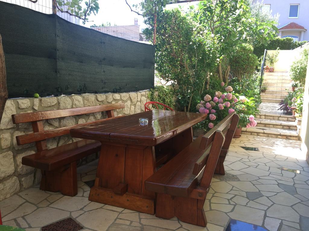 Apartment Kolundzic Novi Vinodolski Szoba fotó