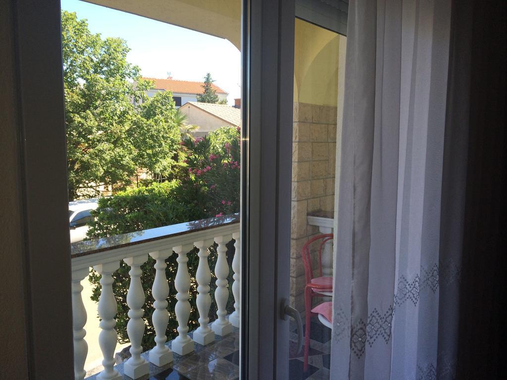 Apartment Kolundzic Novi Vinodolski Szoba fotó
