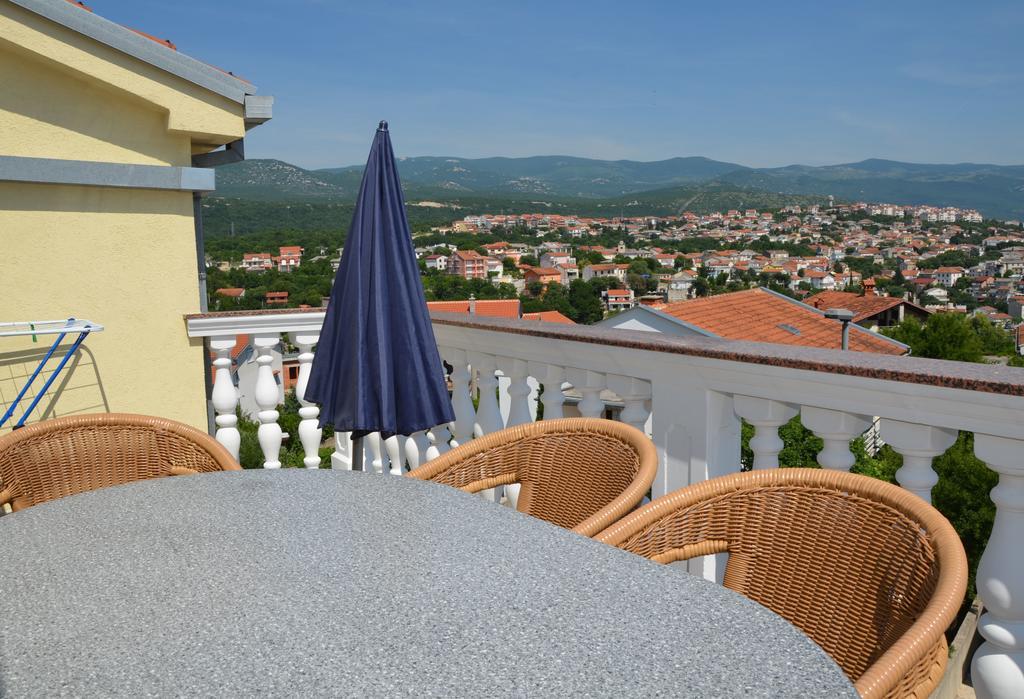 Apartment Kolundzic Novi Vinodolski Kültér fotó