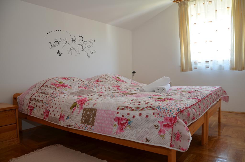 Apartment Kolundzic Novi Vinodolski Kültér fotó