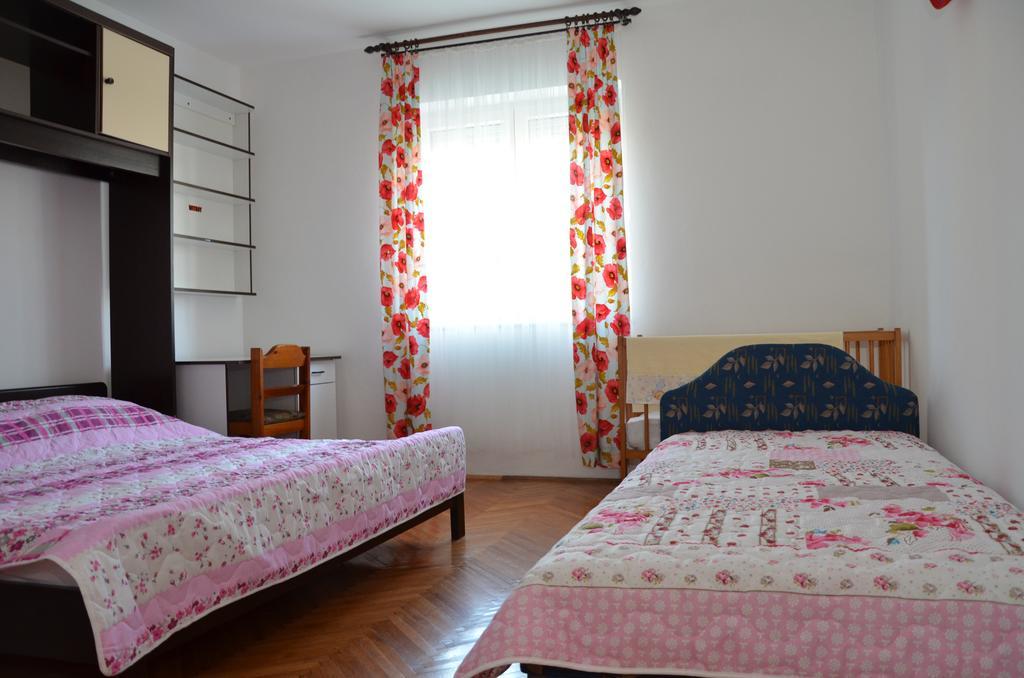 Apartment Kolundzic Novi Vinodolski Kültér fotó