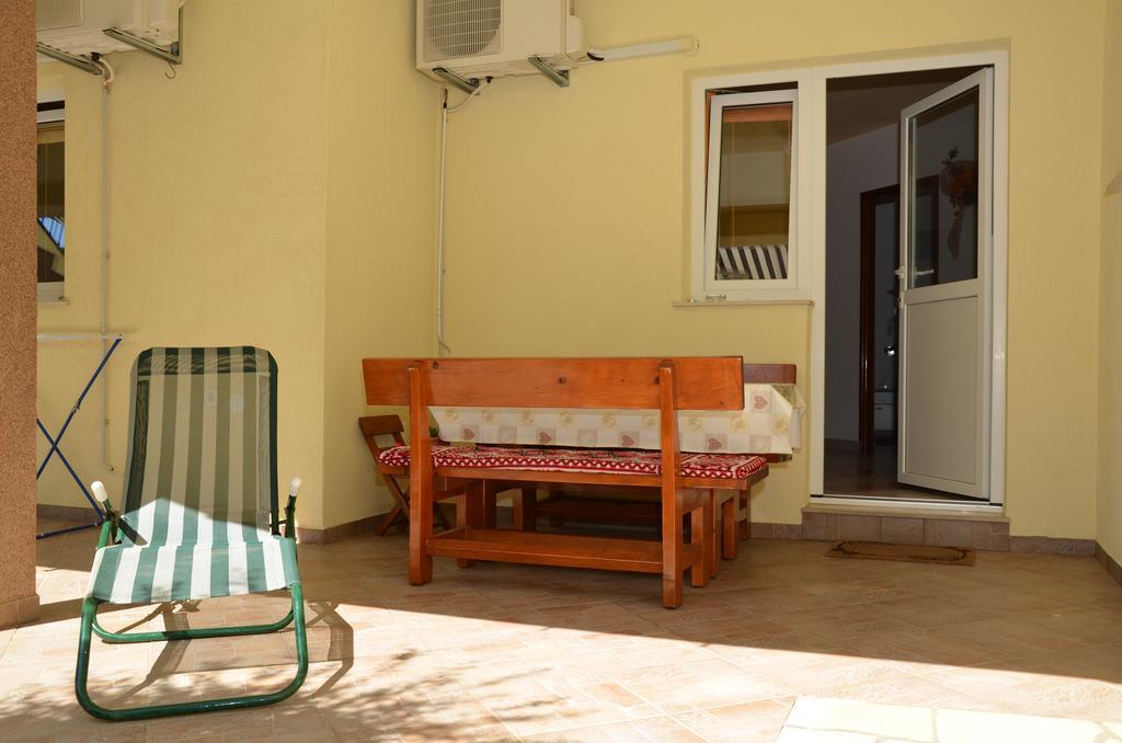Apartment Kolundzic Novi Vinodolski Kültér fotó