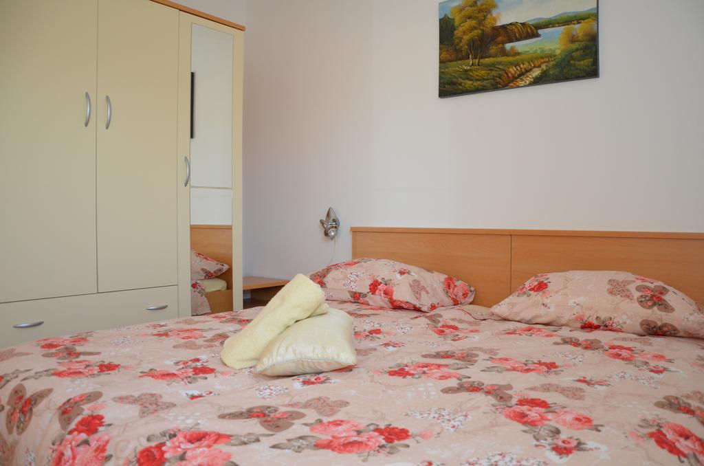 Apartment Kolundzic Novi Vinodolski Kültér fotó