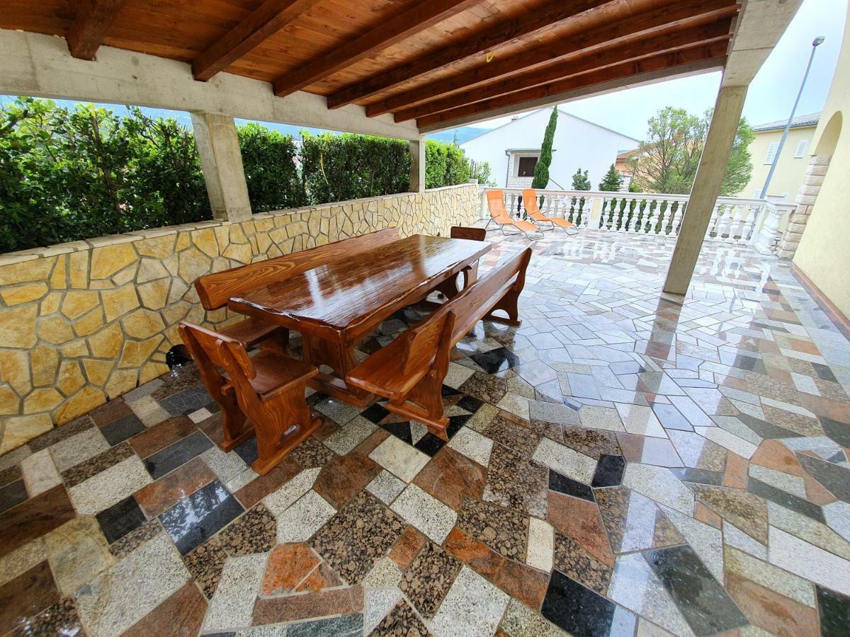 Apartment Kolundzic Novi Vinodolski Kültér fotó